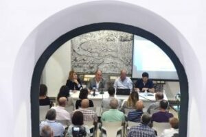 Félix Rodríguez Lloret presenta el libro Toponimia e historia de la costa de Algeciras