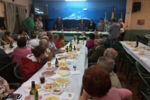 Zarzuela comparte con la asociación de vecinos Vistamar su tradicional convivencia