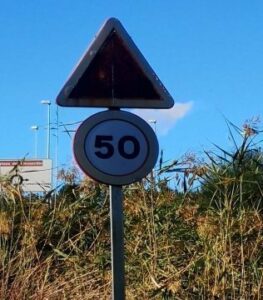 LVA critica la falta de mantenimiento en las señales de tráfico