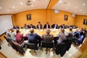 El PP pide que el turismo quede fuera del debate político" en la provincia de Cádiz