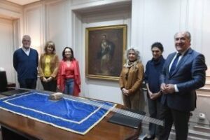 El escultor Sylvain Marc y la familia de Luna Martín donan obras de arte al Ayuntamiento