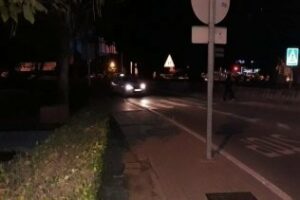 IU denuncia la falta de iluminación en el paso de peatones entre La Granja y San José Artesano