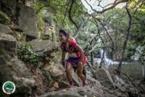 Zaid Ait Malek y Beth Pascall amplían su ventaja en Eurafrica Trail en Los Alcornocales