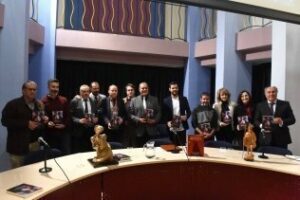 Presentan la antología de relatos de terror La Huella de Drácula en Algeciras Fantastilk