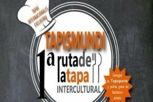 Centenares de personas participan en la primera ruta de la tapa intercultural Tapismundi