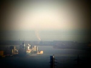 Verdemar pregunta si el submarino Astute está siendo reparado en Gibraltar y lo tilda de "bomba flotante"