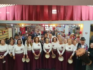 El centro de mayores de Teniente Riera celebra su tradicional pestiñada