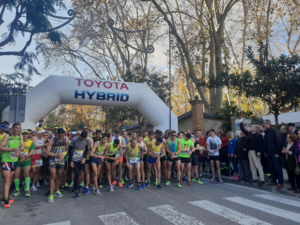 Mohamed y Suárez, vencedores en la Carrera Solidaria de Navidad Ciudad de Algeciras