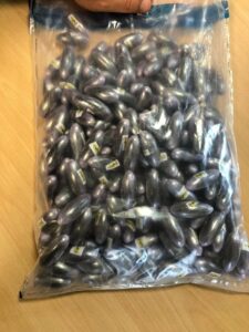 Detenida en el puerto de Algeciras una persona con 233 envoltorios de hachís adosados a sus piernas