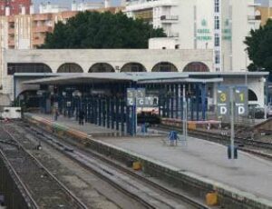 Adif adjudica el servicio integral de combustible en la estación de Algeciras