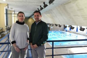 El Ayuntamiento mantiene una reunión con la nueva presidenta del club de natación
