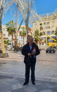 Empiezan a desmontar las luces de Navidad tres semanas después de que acabaran las fiestas