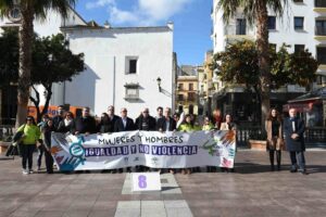 Algeciras guarda silencio contra la violencia de género