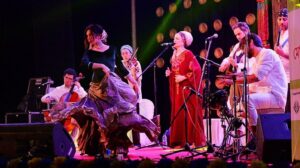 7.000 personas en el concierto de Liona & Serena Strings en la India