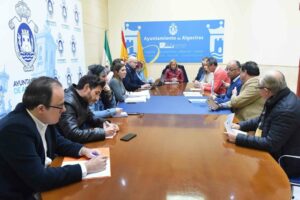 Adjudican la adquisición de un proyector de cine para el Teatro Municipal Florida