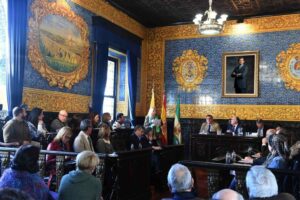 La Corporación Municipal celebra el último pleno ordinario del actual mandato