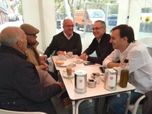 Juan Lozano se compromete con la AEPA en la promoción del patrimonio algecireño