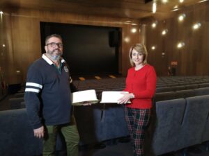 Animagic cede al Teatro Florida los 200 alzadores infantiles de que dispone