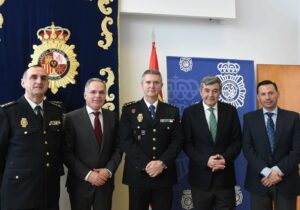 Francisco López Gordo toma posesión como comisario de la Policía Nacional en Algeciras