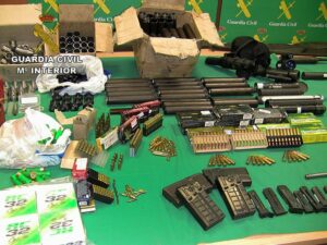 Desmantelan una red que facilitaba armas a los narcos del Campo de Gibraltar