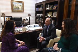 La nueva directora de la ONCE en el Campo de Gibraltar visita el Ayuntamiento de Algeciras