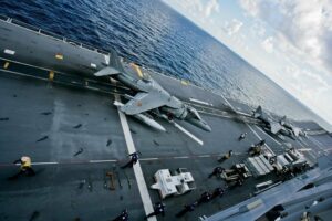 LHD Juan Carlos I" en Algeciras