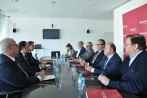 Gerardo Landaluce mantiene su primer encuentro con el presidente de la Cámara de Comercio