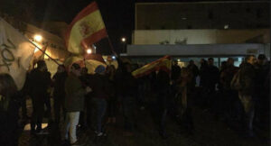 Vox Algeciras en campaña hasta de madrugada