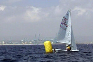 El barco "Ceuta Sí" renueva el título en la Straitchallenge ante 35 rivales