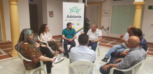 Adelante Algeciras muestra su apoyo al sector del taxi y plantea medidas para mejorar el servicio