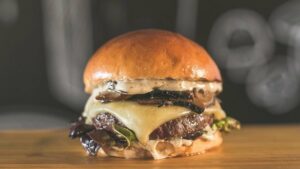 Las hamburguesas malagueñas de La Calle, llegan a Tarifa mañana sábado