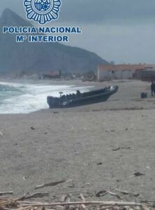 Rescatadas seis personas que habían naufragado tras colisionar su embarcación semirrígida