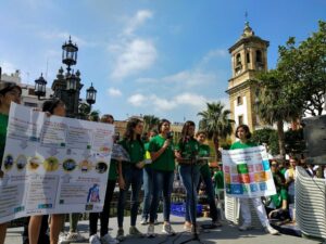 Más de 15.000 visitantes conocen los trabajos de estudiantes en las XIII edición de Diverciencia