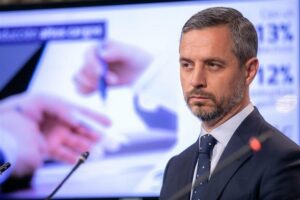 El consejero de Hacienda insta al Gobierno a "trabajar de la mano" por el Campo de Gibraltar