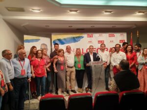 Lozano felicita a Landaluce y anuncia un PSOE dialogante que defenderá a los algecireños