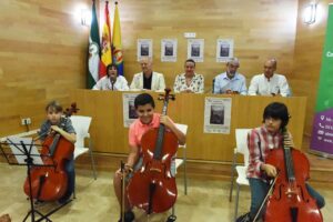 El Centro Documental acoge la presentación del libro de Mario Ocaña a beneficio de Barrio vivo"