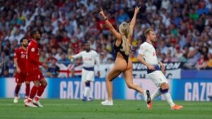 Cuatro detenidos en Tarifa por robar equipos de televisión en la final de la Champions