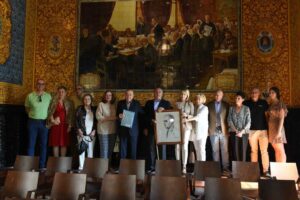 La familia San Salvador dona partituras y un retrato al Museo Municipal de Algeciras