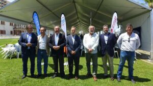 El puerto organiza una fiesta gastronómica y logística en torno a las papas con choco