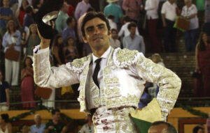 Miguel Ángel Perera sale a hombros en la última de la Feria Real de Algeciras 2019