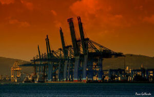 El puerto de Algeciras registra 55,7 millones de toneladas en el primer semestre del año