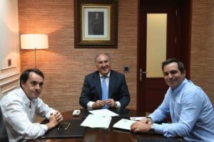 El Ayuntamiento establece líneas de colaboración con la Asociación de Jóvenes Agricultores