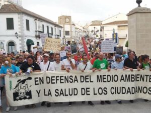 Respirar duele en el campo de Gibraltar