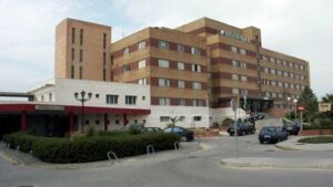 El alcalde de San Roque pide a la Junta que habilite el antiguo hospital de La Línea para Covid