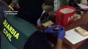 Desarticulada una organización internacional por presunto tráfico de hachís en el Guadalquivir