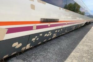 El tren de Madrid a Algeciras vuelve a quedarse parado en mitad del camino por una avería