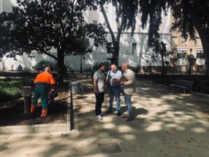 El Ayuntamiento apuesta  por los parques y jardines de las barriadas
