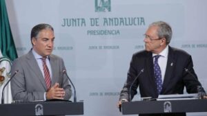 Bendodo y Velasco abordarán este viernes con alcaldes de la comarca el plan de la Junta ante el Brexit