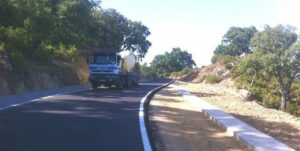 El arreglo de carreteras en Jimena y Castellar o de una calle en La Piñera, primeras medidas frente al Brexit