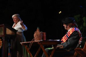 Francisco Rodríguez y María Cabrera invitan a participar y disfrutar de Algeciras entremares"